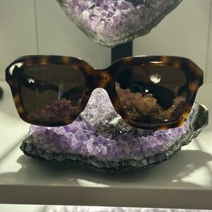 Balenciaga Havana Brown Sunglasses BB0127S 004 “Brand New” Never Worn With Case.